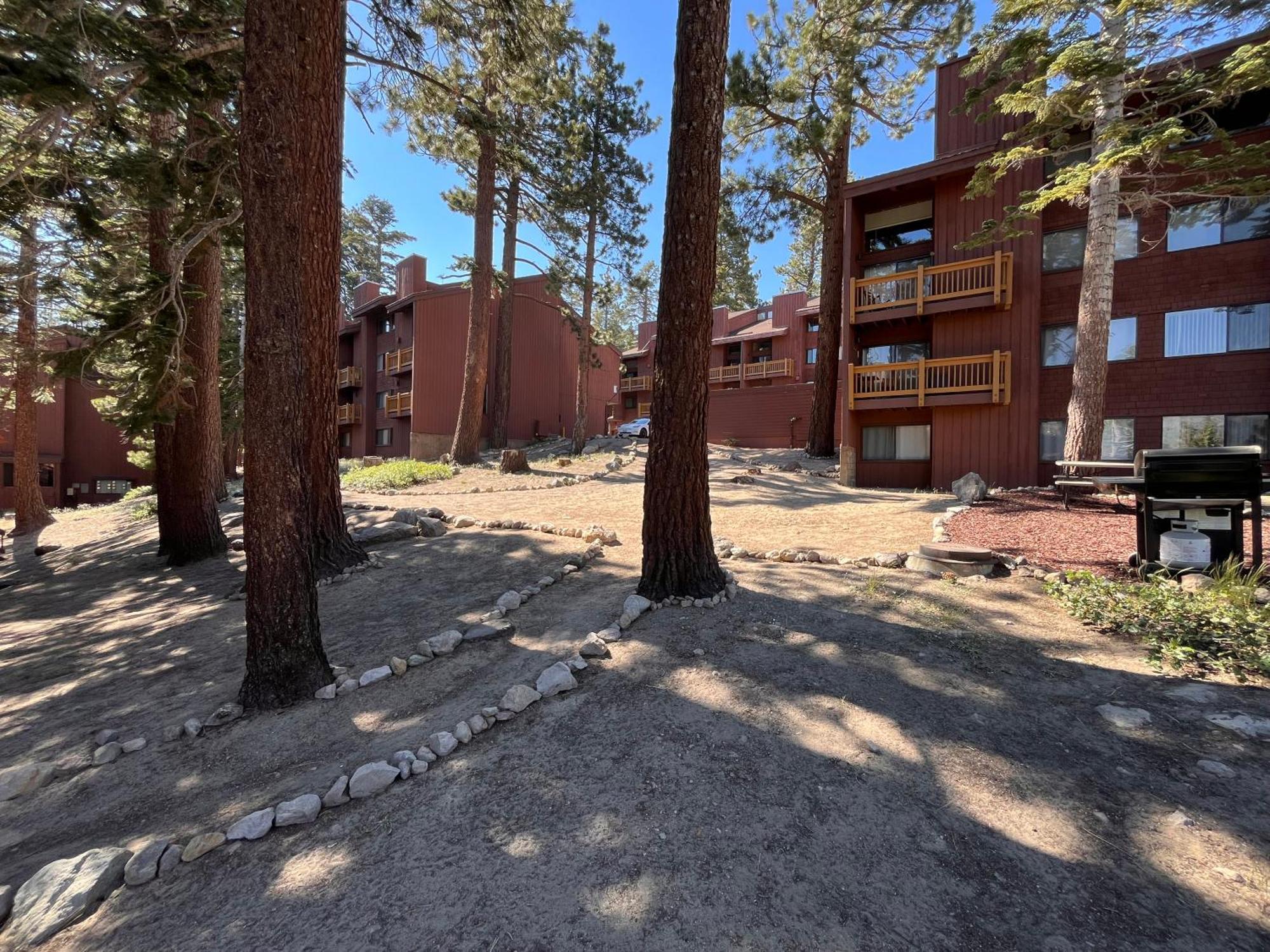 Tastefully Remodeled Condo At Mammoth Ski & Racquet Club, Hot Tub, Garage, 10 Min Walk To Ski Lifts Mammoth Lakes Exterior foto