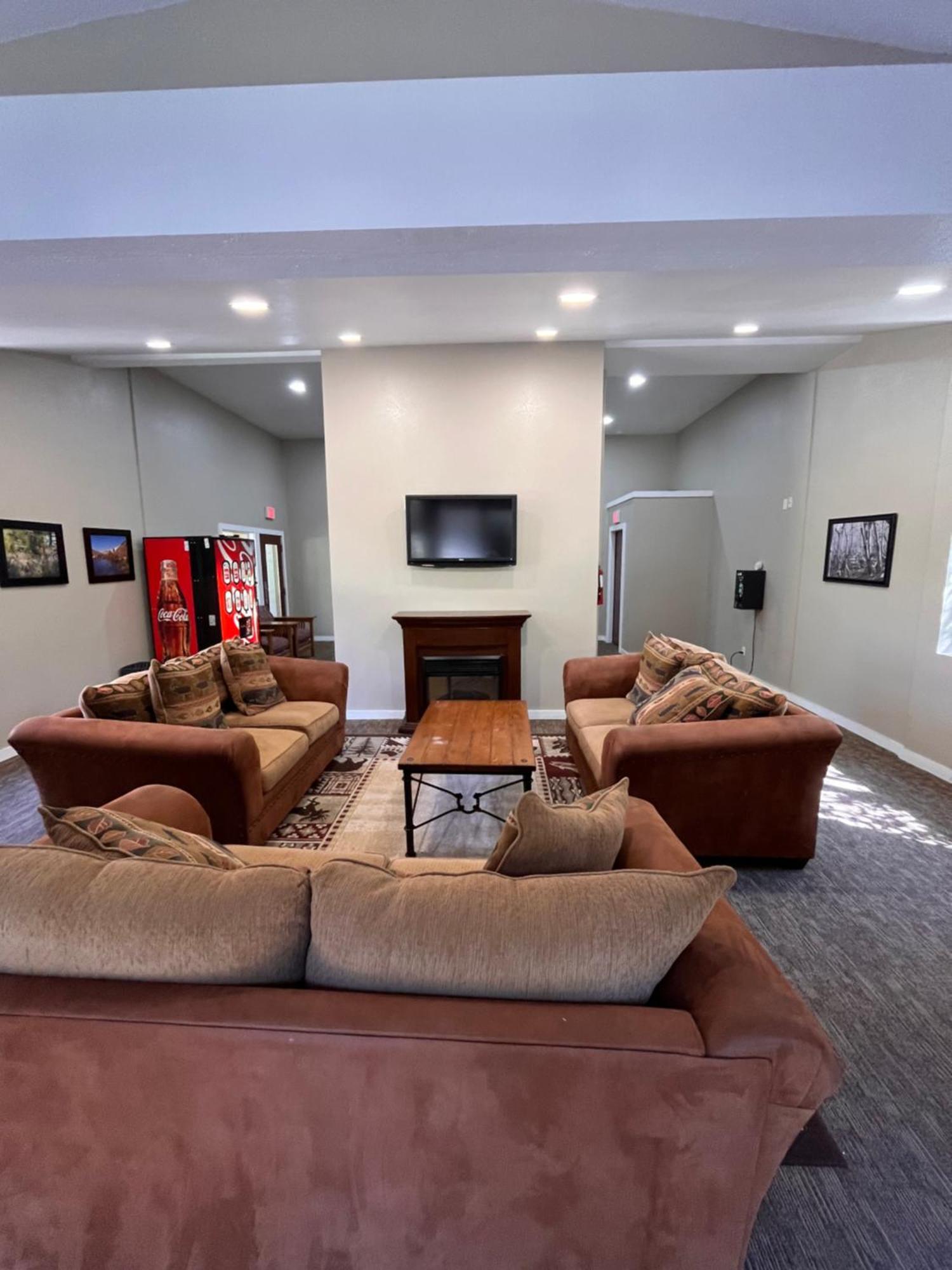 Tastefully Remodeled Condo At Mammoth Ski & Racquet Club, Hot Tub, Garage, 10 Min Walk To Ski Lifts Mammoth Lakes Exterior foto