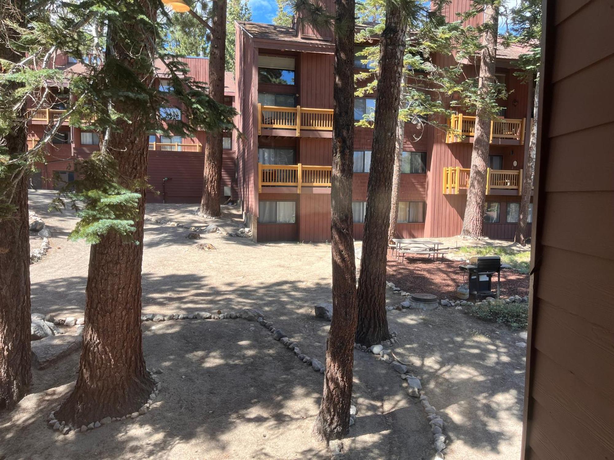 Tastefully Remodeled Condo At Mammoth Ski & Racquet Club, Hot Tub, Garage, 10 Min Walk To Ski Lifts Mammoth Lakes Exterior foto