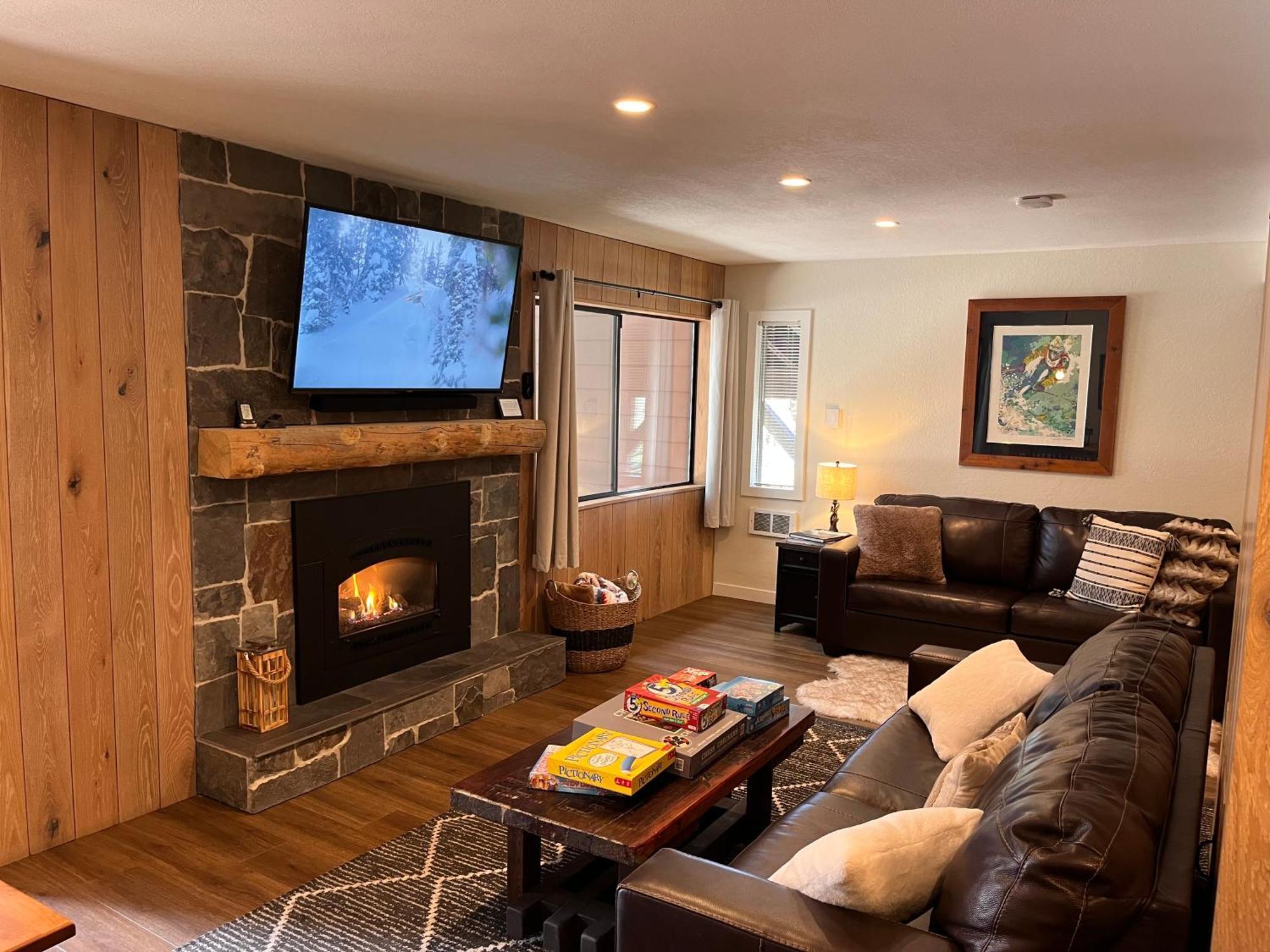 Tastefully Remodeled Condo At Mammoth Ski & Racquet Club, Hot Tub, Garage, 10 Min Walk To Ski Lifts Mammoth Lakes Exterior foto