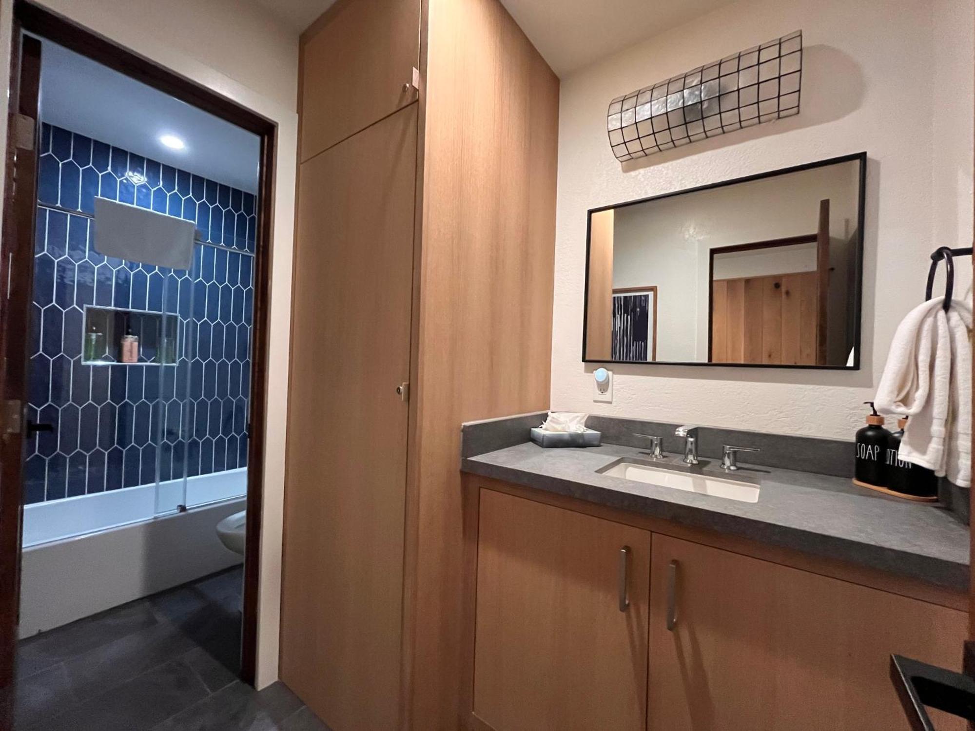 Tastefully Remodeled Condo At Mammoth Ski & Racquet Club, Hot Tub, Garage, 10 Min Walk To Ski Lifts Mammoth Lakes Exterior foto